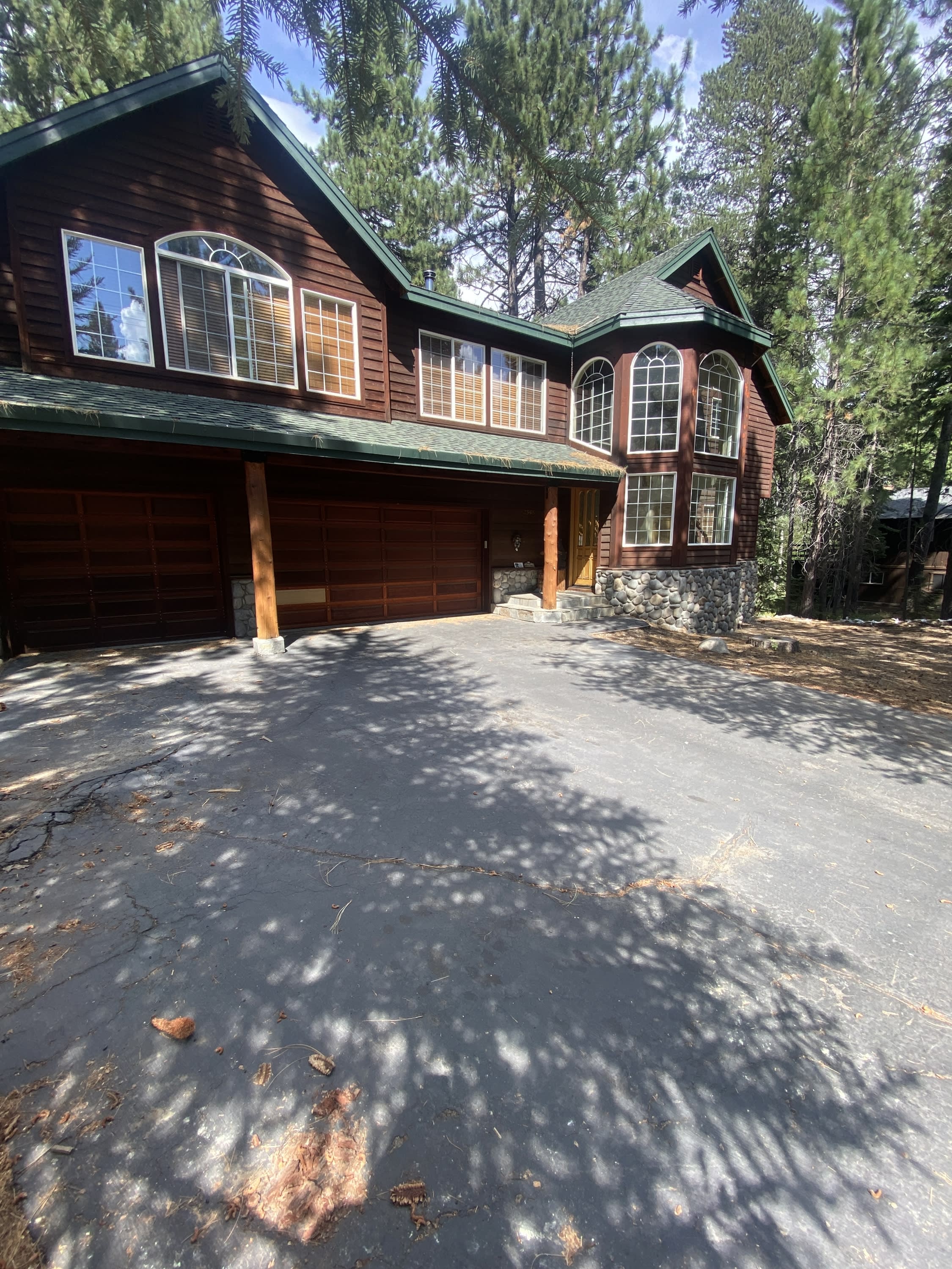2346 Highlands Drive – photo 1 of 15