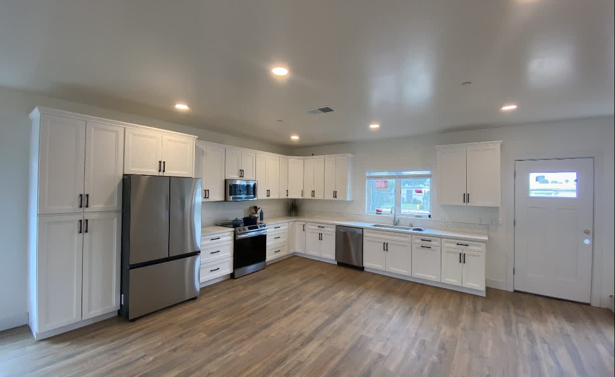 770 Delaware St – photo 1
