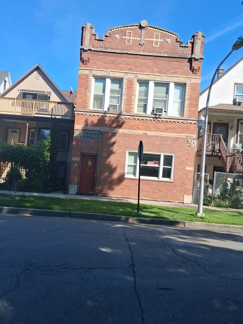 3053 N Elbridge Avenue – photo 1