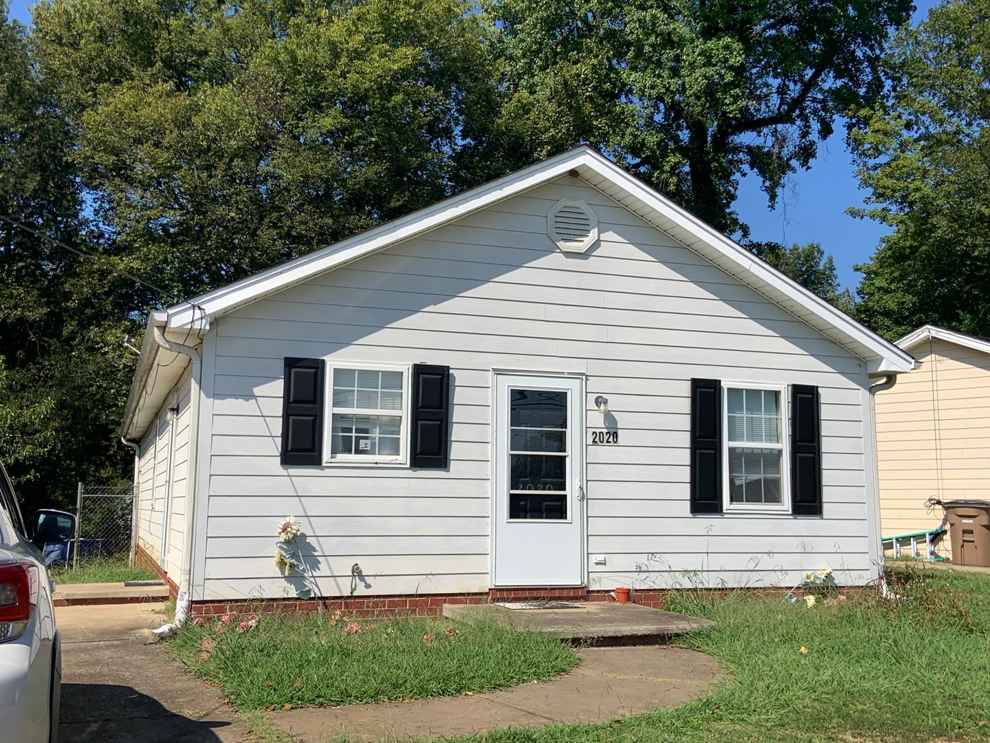 4 Bedroom Home close to HWY 421 & I40 – photo 1