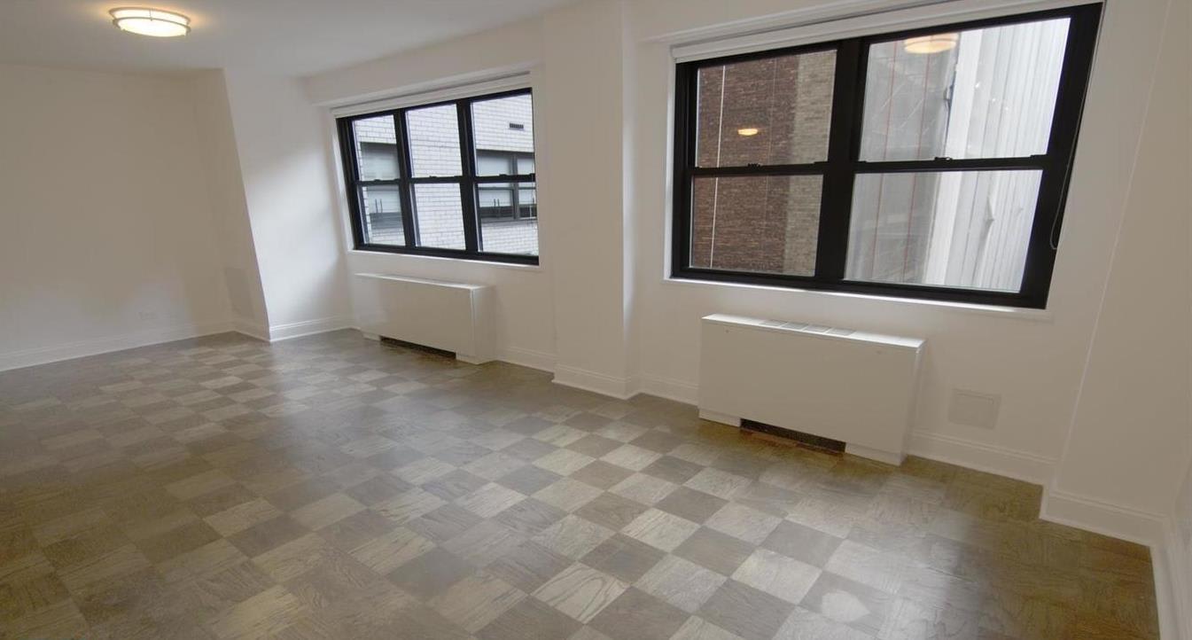 145 East 16th S14treet – photo 1
