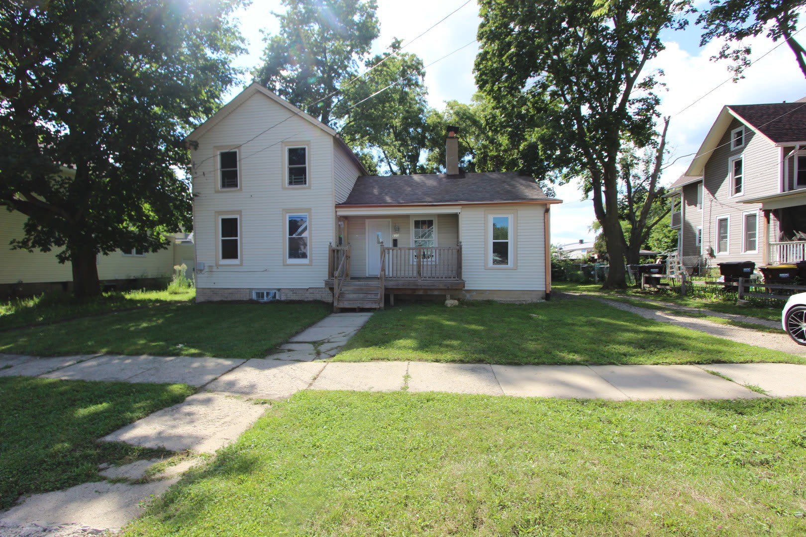 633 Whitney Boulevard – photo 1 of 8