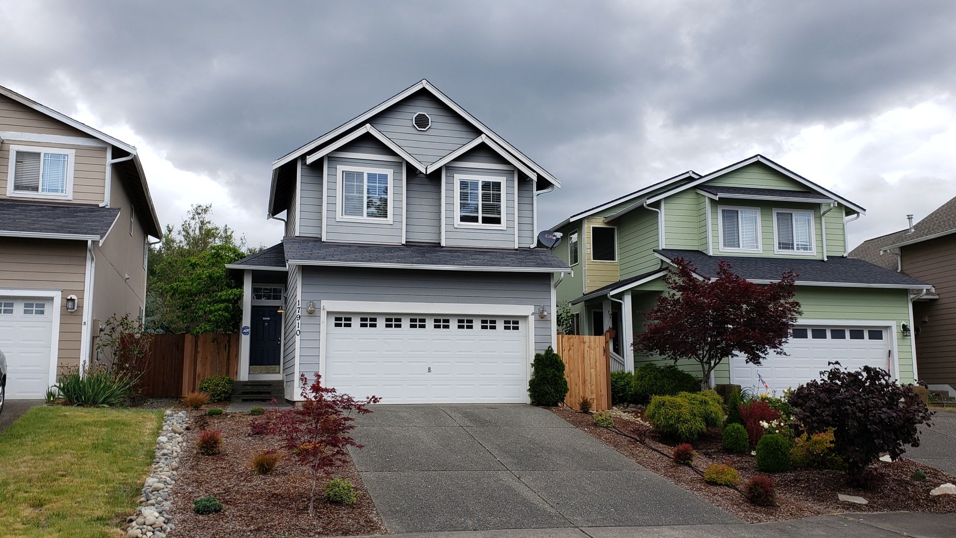 Inviting 3bed/2bath Home in Bonney Lake! – photo 1 of 18