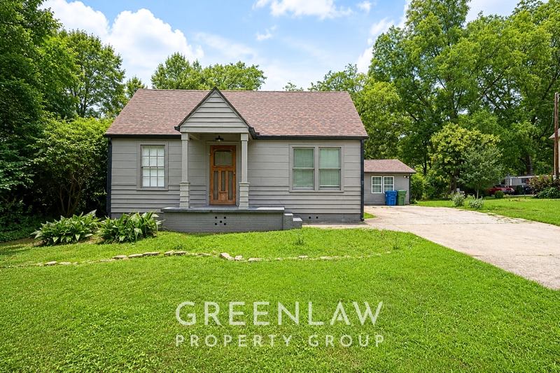 1177 Morley Avenue SE – photo 1
