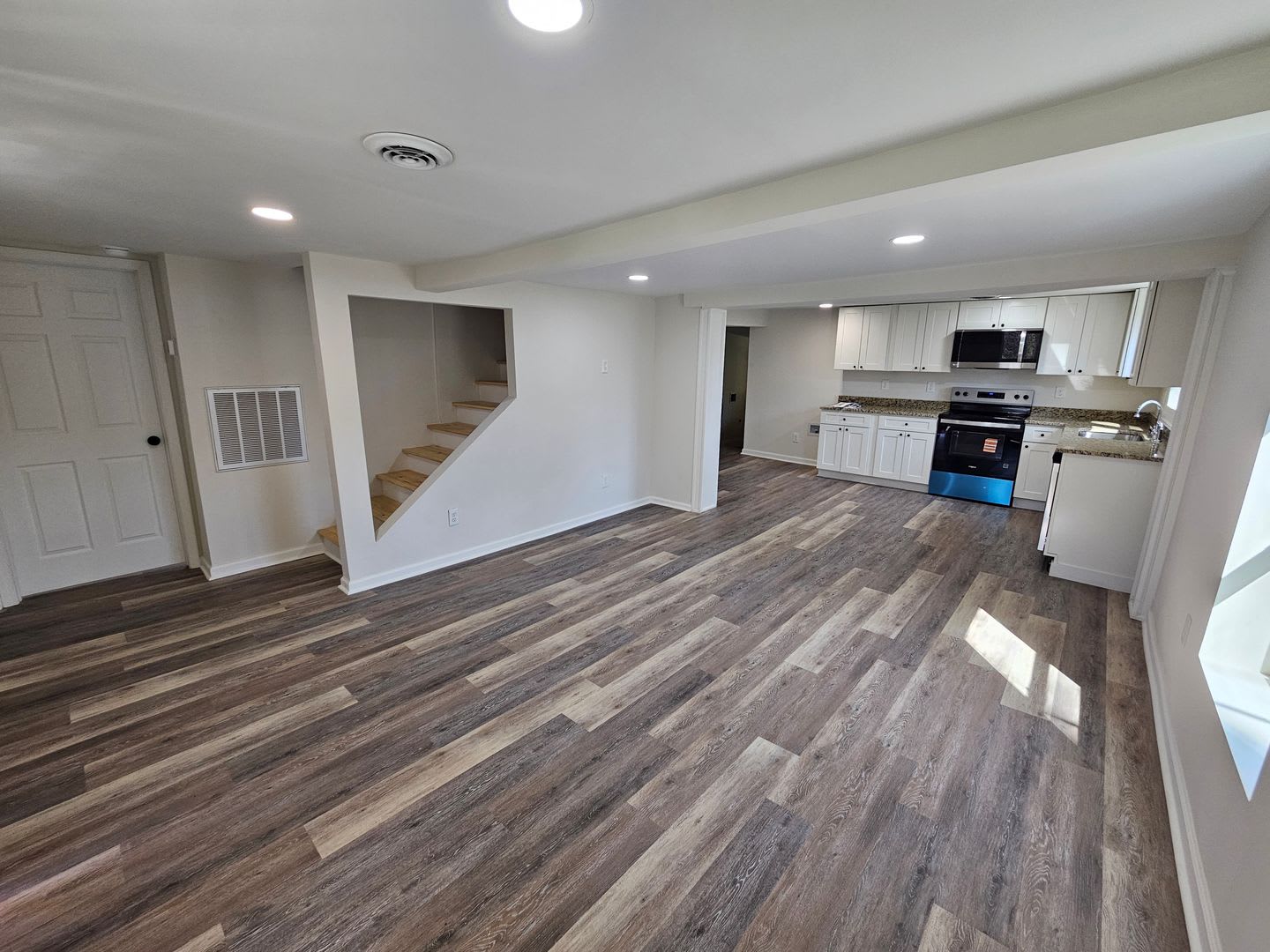 3-Bedroom 2 Bath, 2-story home ready for you to call home with move in special pricing! – photo 1