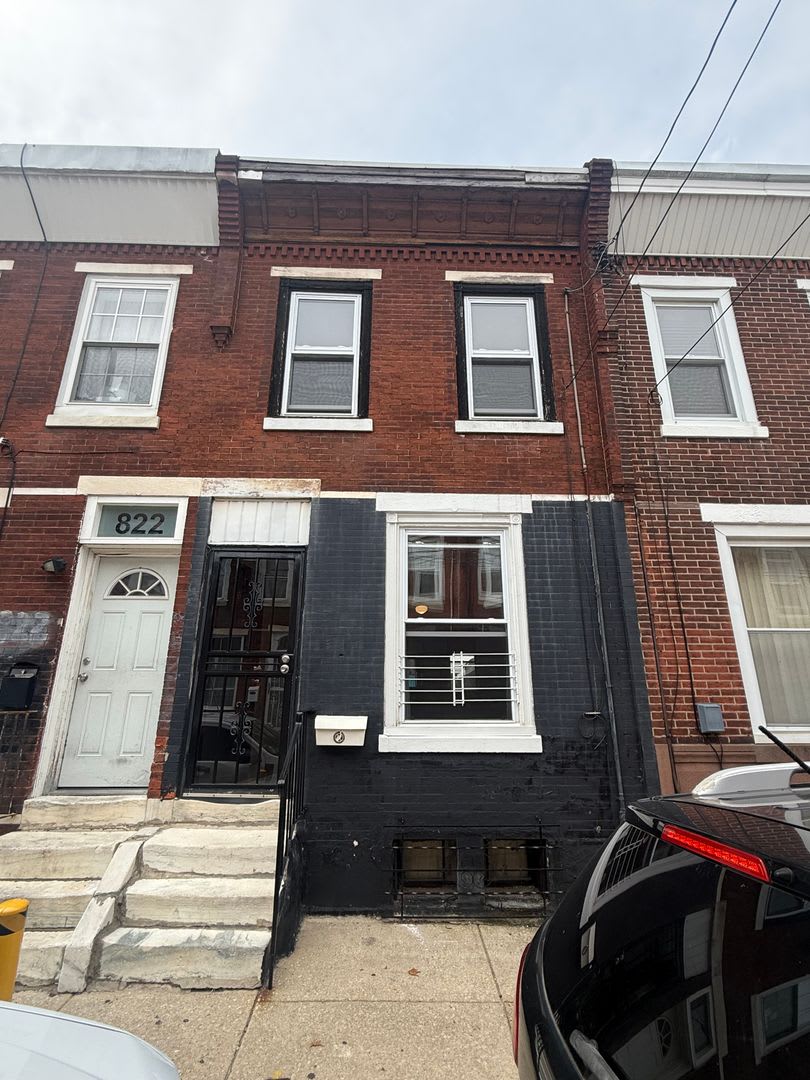 Three Bedroom At 8Th And Jackson In South Philadelphia – photo 1