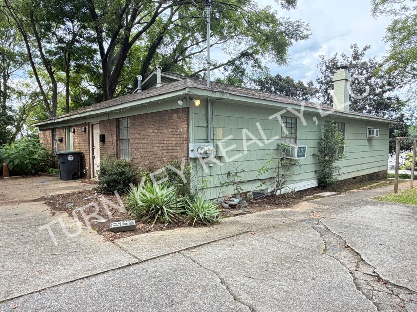 Apartment for rent in Eastlake – photo 1