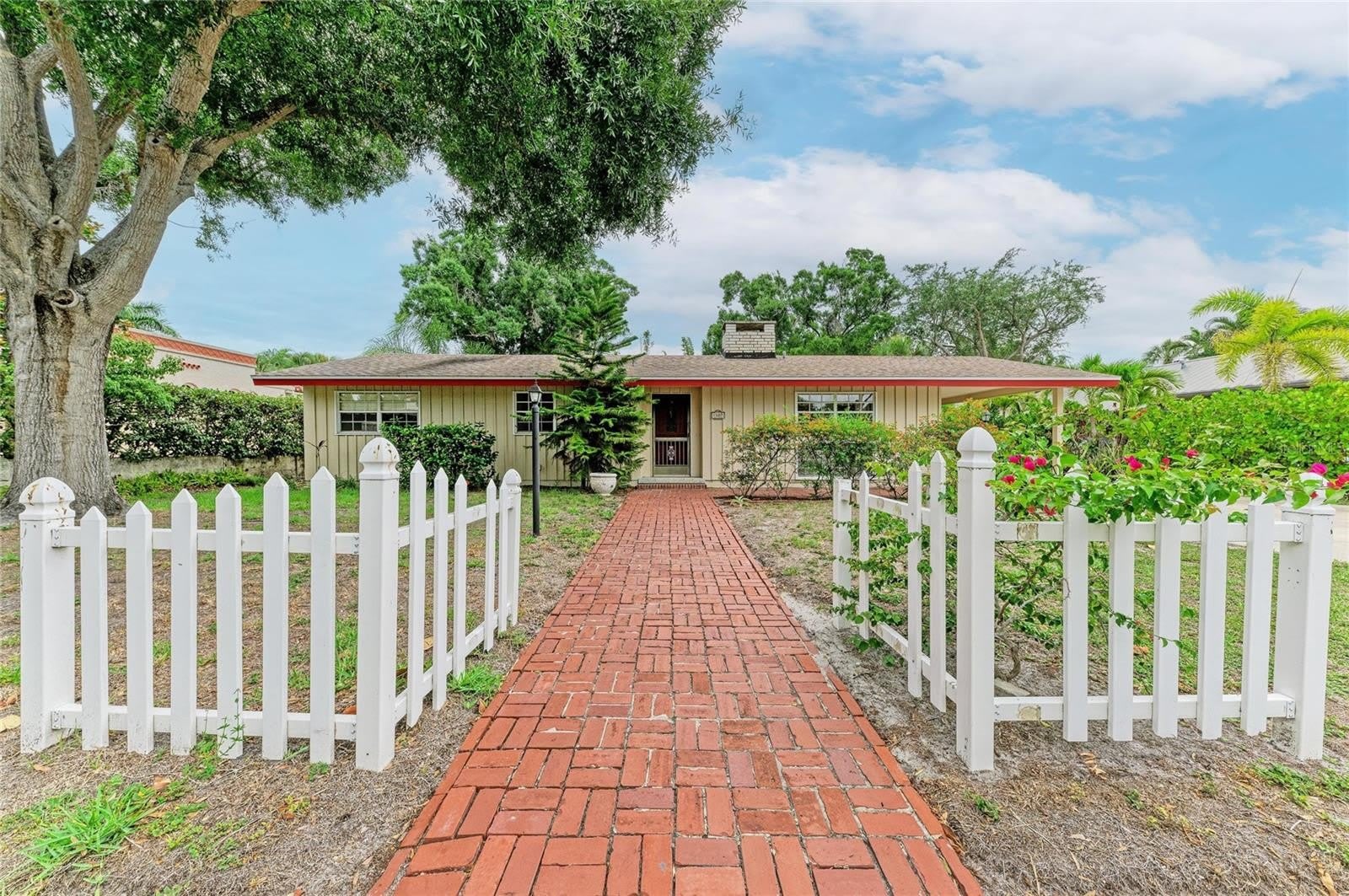1827 ALTA VISTA Street – photo 1 of 45