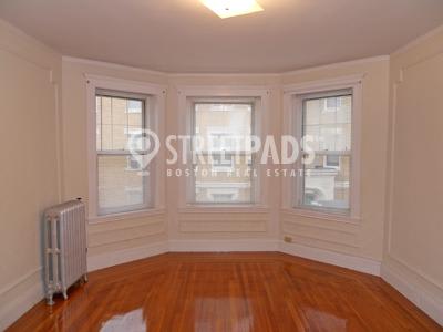 92 Maple St. – photo 1 of 9