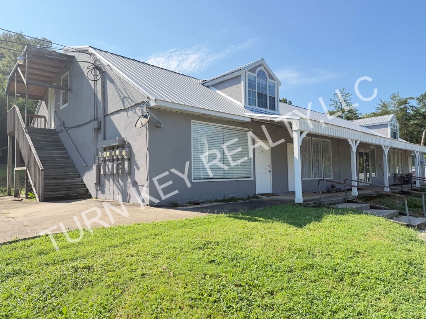 Apartment for rent in Hayden – photo 1 of 2