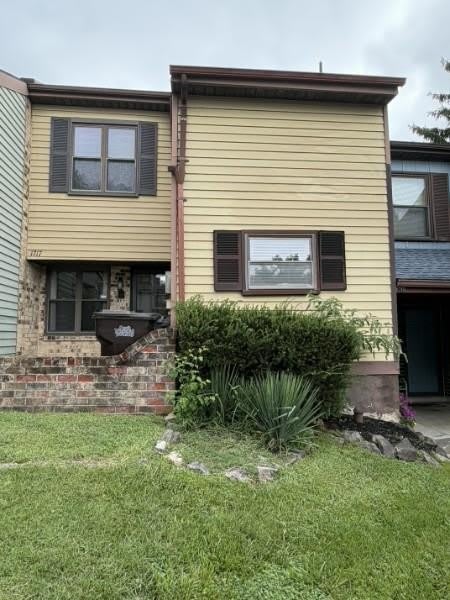 1717 Redwood Court