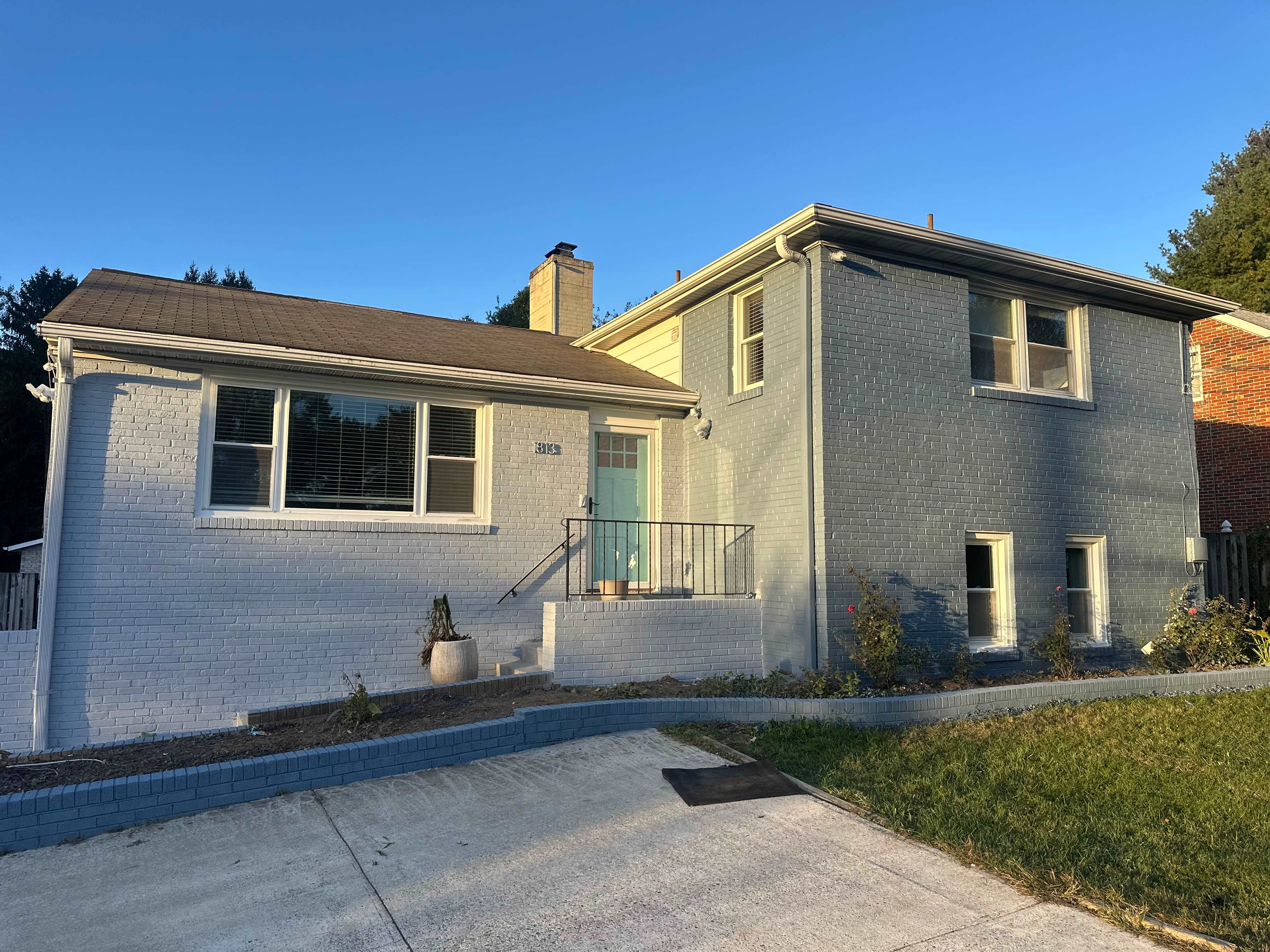 1813 Arcola Ave – photo 1 of 14