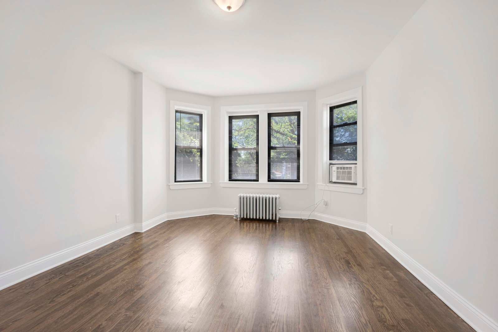 4406 West Altgeld Street – photo 1