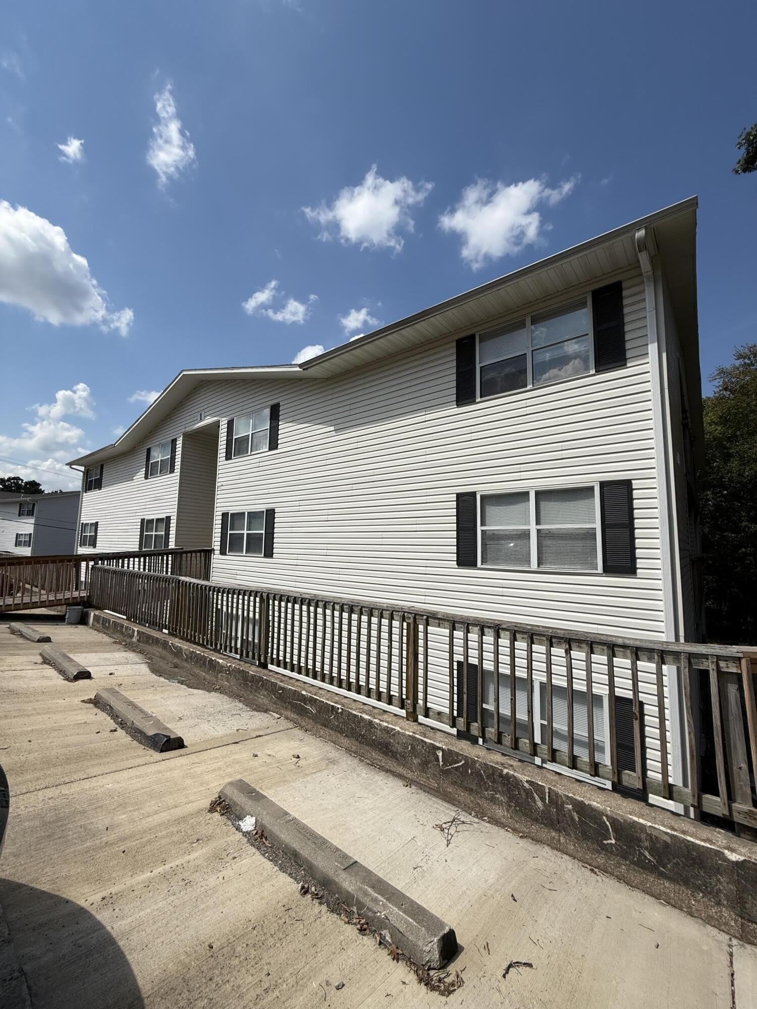 428 Kays Lane – photo 1 of 16