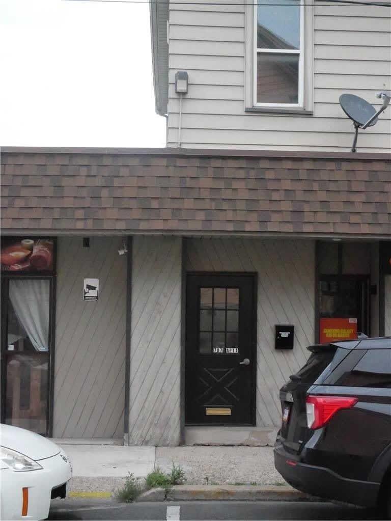 707 Wood Avenue, Apt 1 – photo 1 of 28