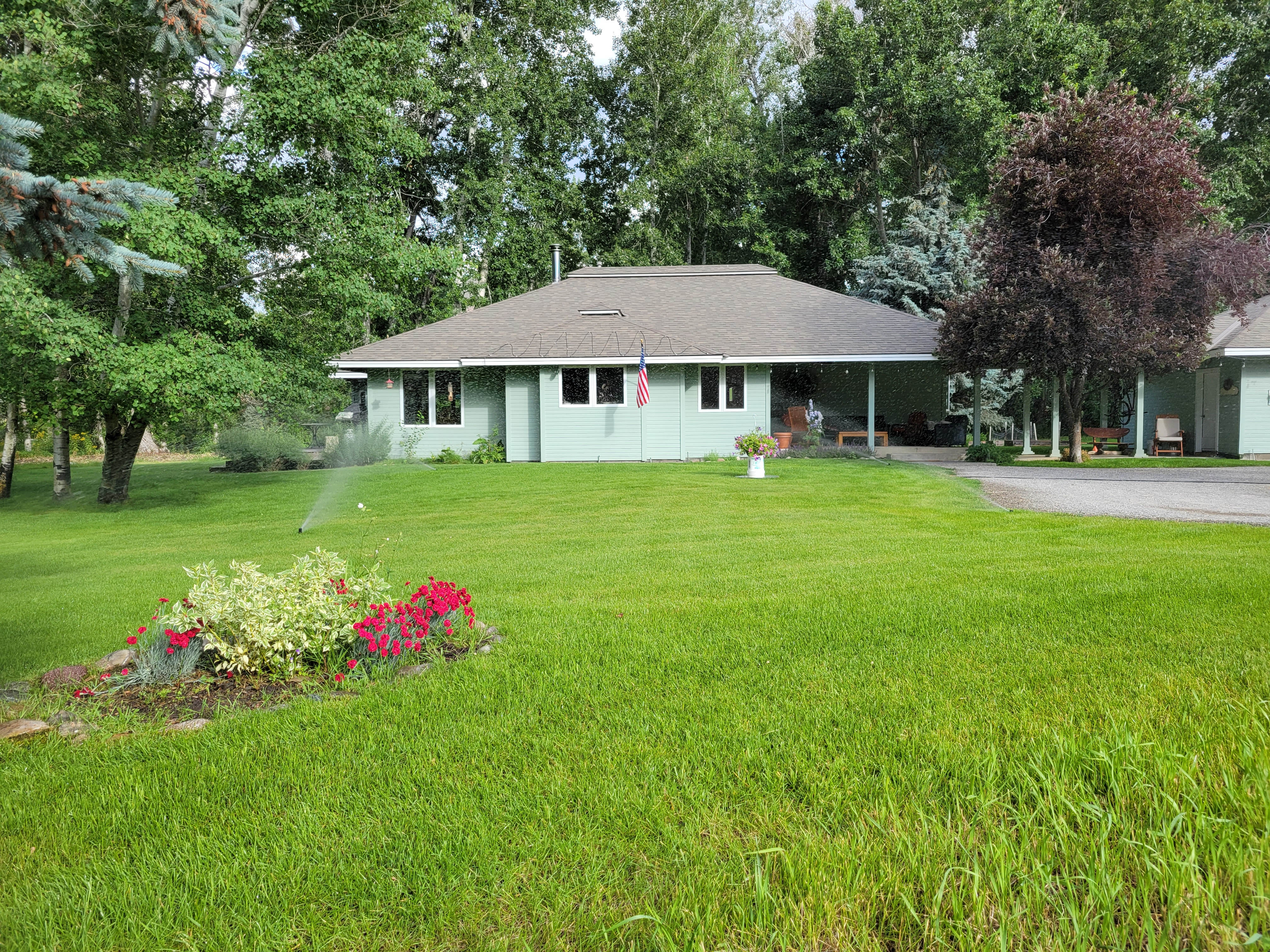 105 Willow Road – photo 1 of 5