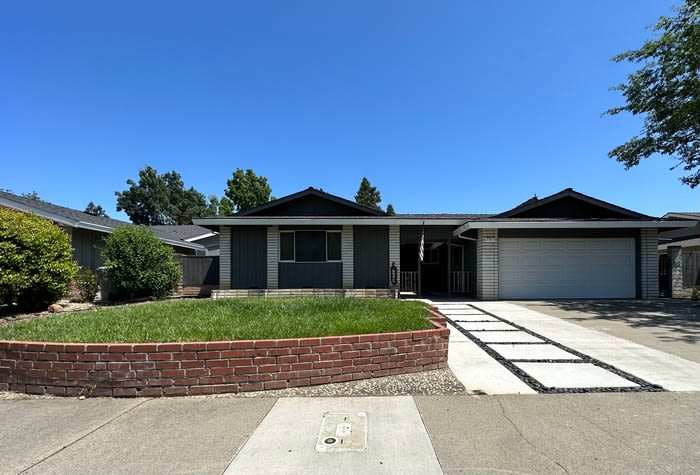 5011 Jennings Way – photo 1
