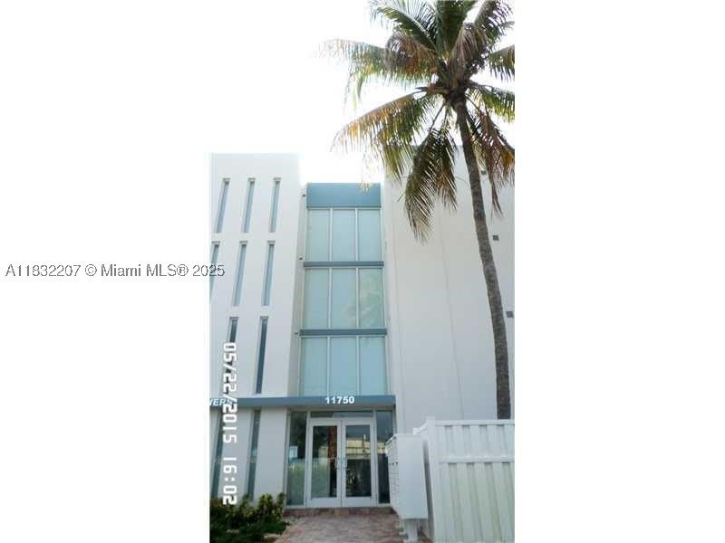 11750 NE 16th Ave – photo 1