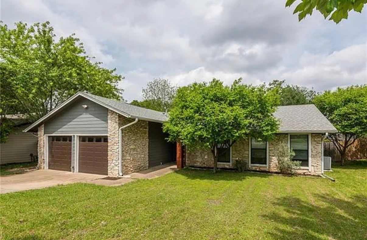 2502 Aldford Drive – photo 1
