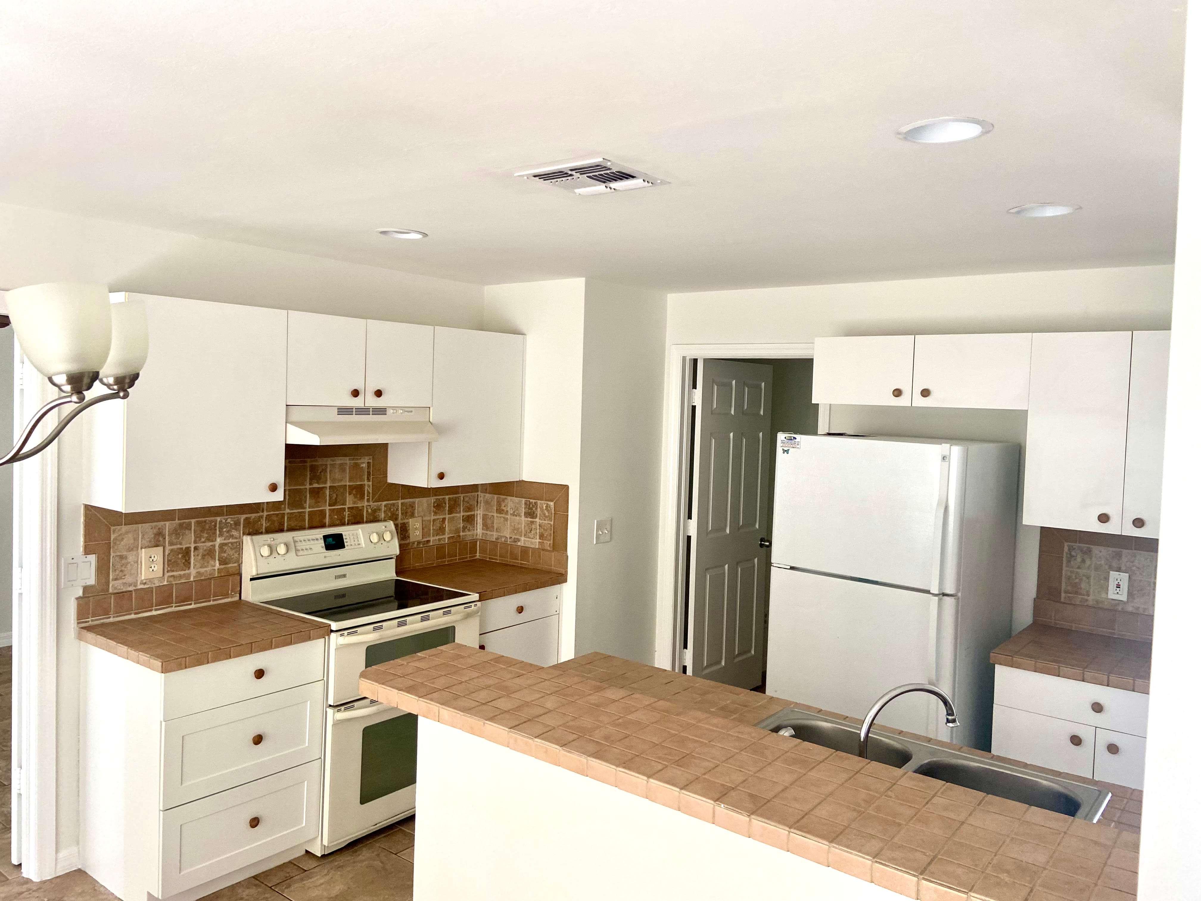 1241 Ermine St E – photo 1