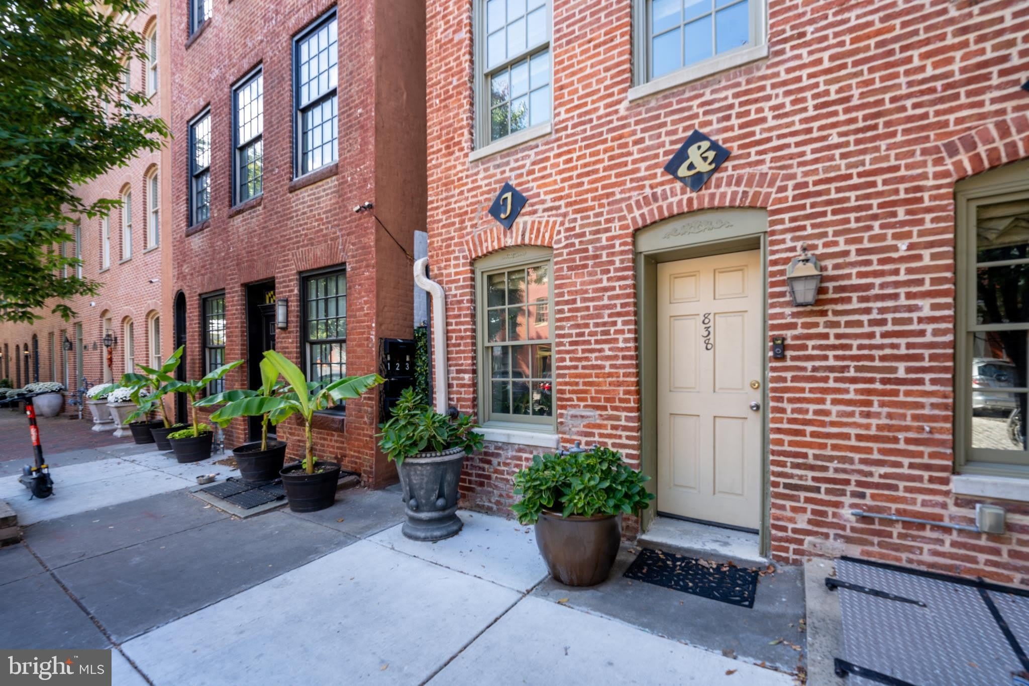 838 S BOND Street – photo 1