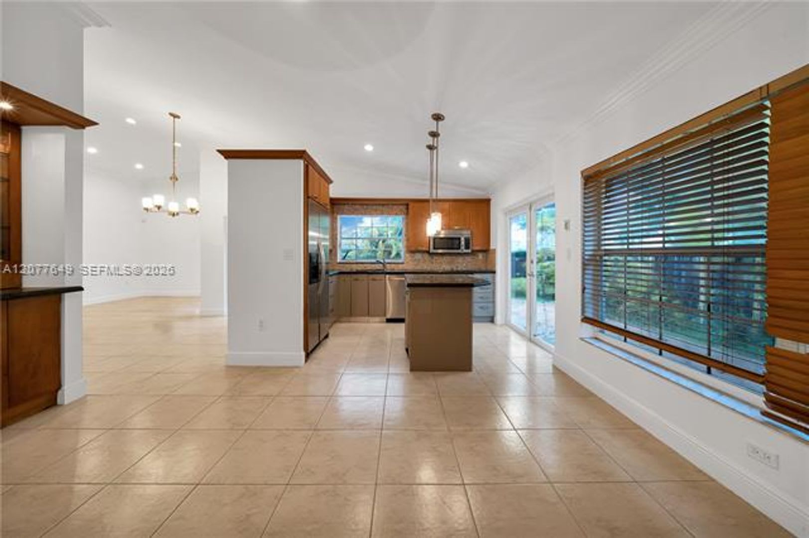 6352 SW 112th Pl # 6352, Miami, FL 33173 – photo 1 of 23