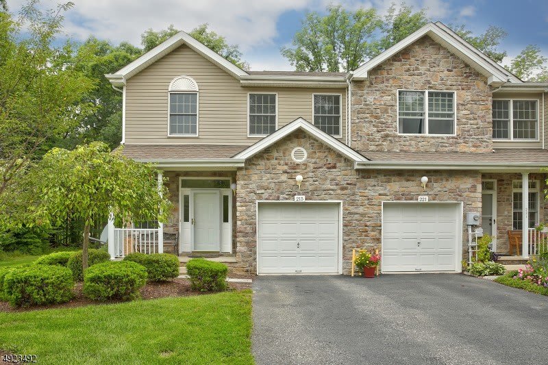 215 Raymound Blvd – photo 1