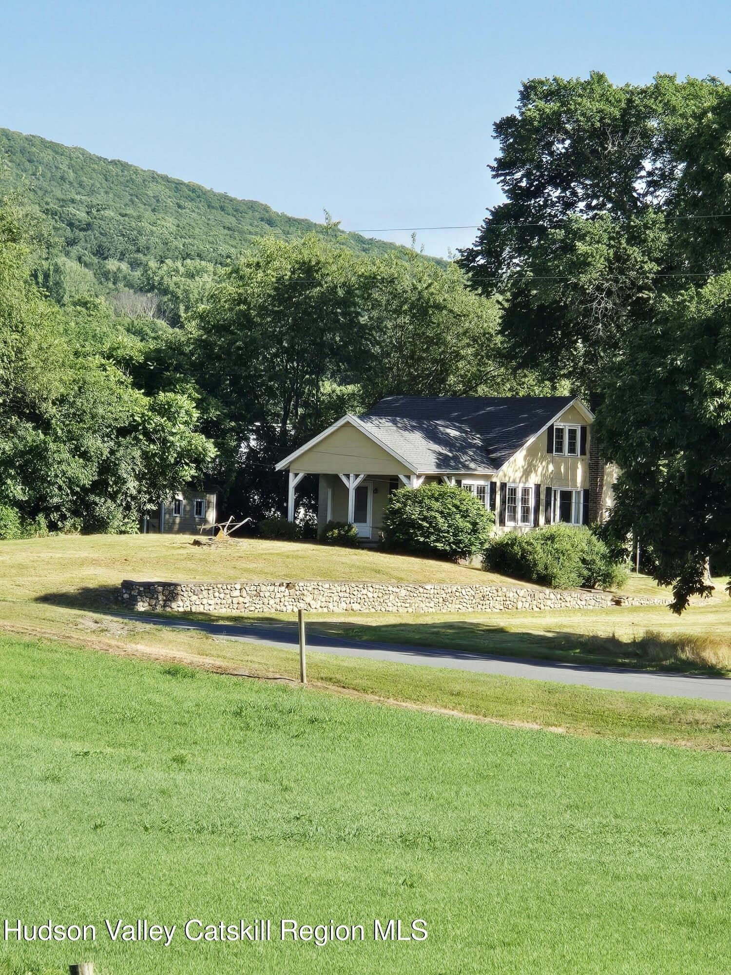 479 North Mountain Road – photo 1 of 15