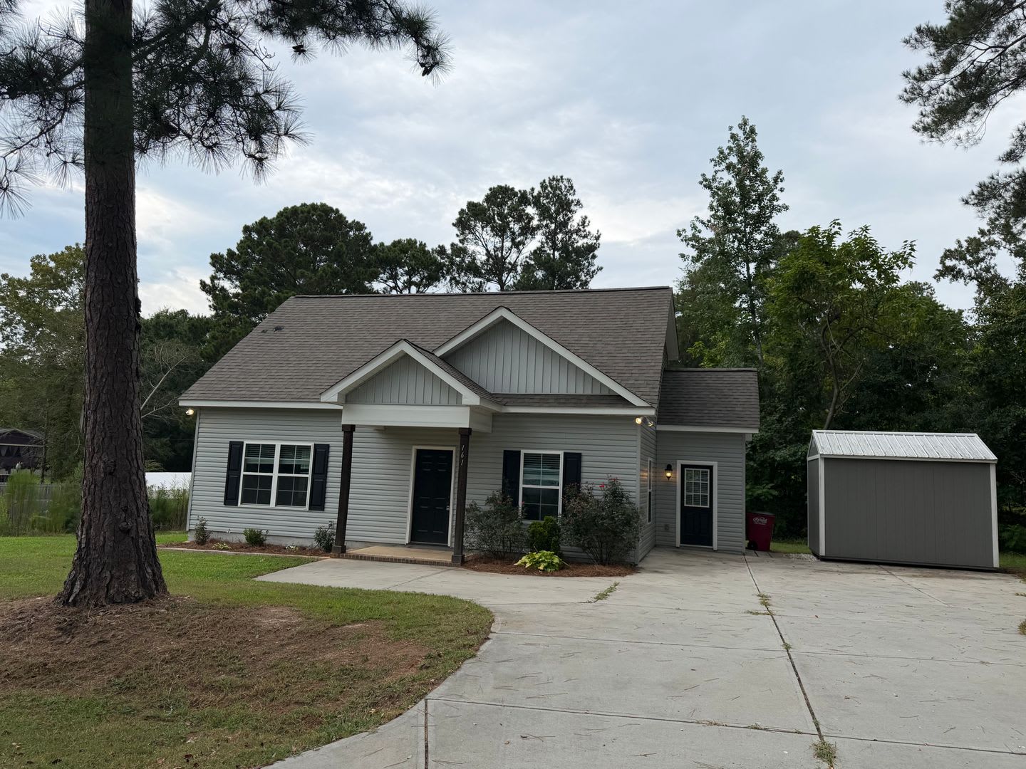 161 Moore Ave, Dearing – photo 1 of 23