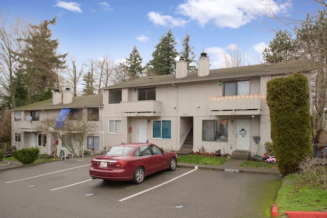 4109 156th St Sw – photo 1 of 7