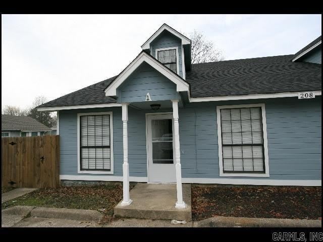 208 Linden Street A – photo 1