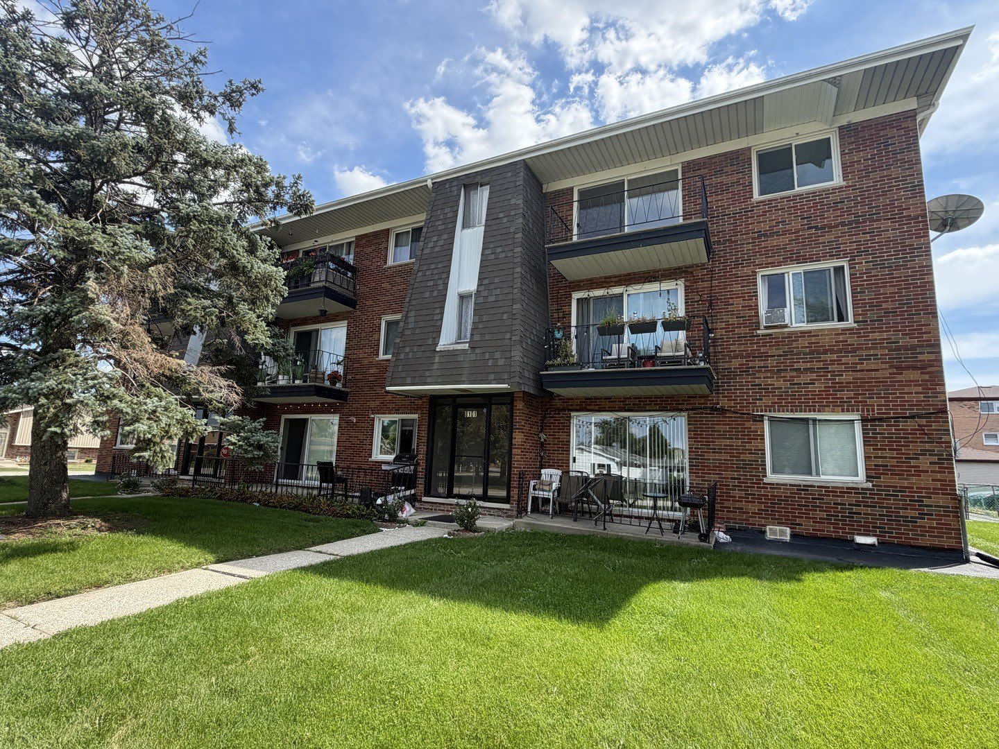 8101 W 83rd Place – photo 1 of 22