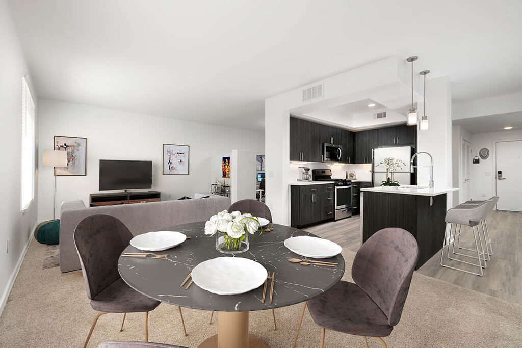 Main & Jamboree Apartments – photo 1