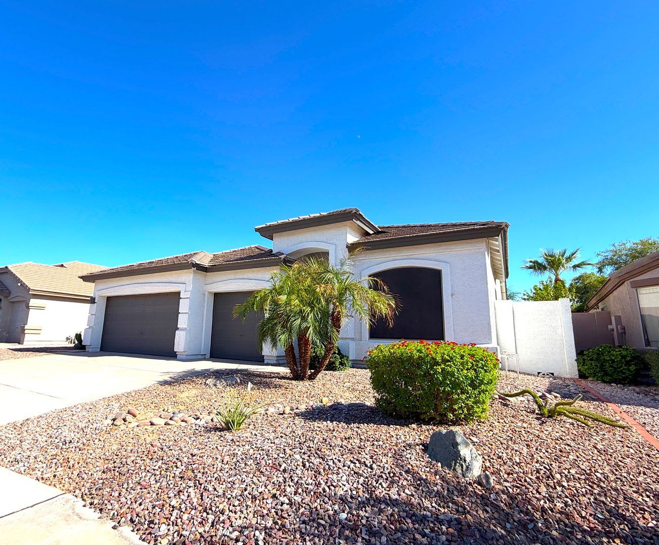 Price Improvement Chandler Home With Private Pool 3 Car Garage – photo 1