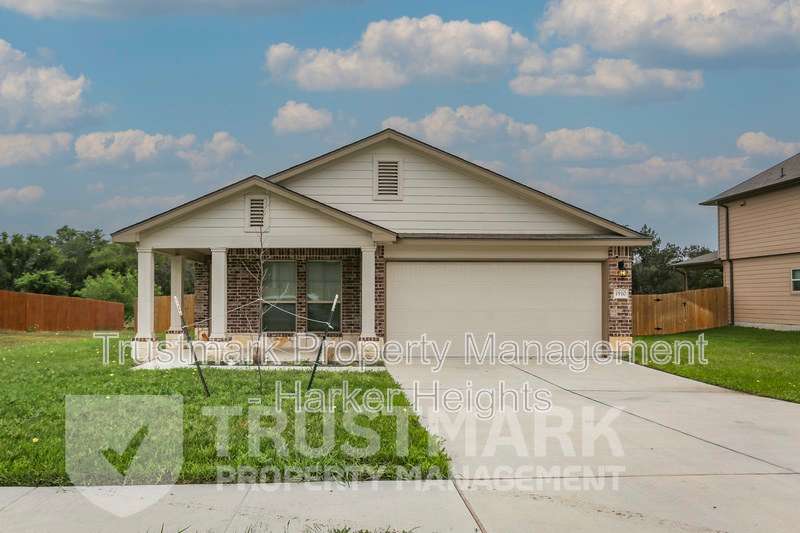 1910 Bee Creek – photo 1 of 113