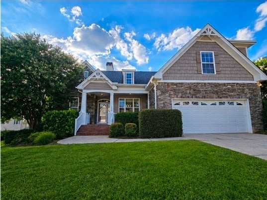 212 Medford Drive – photo 1