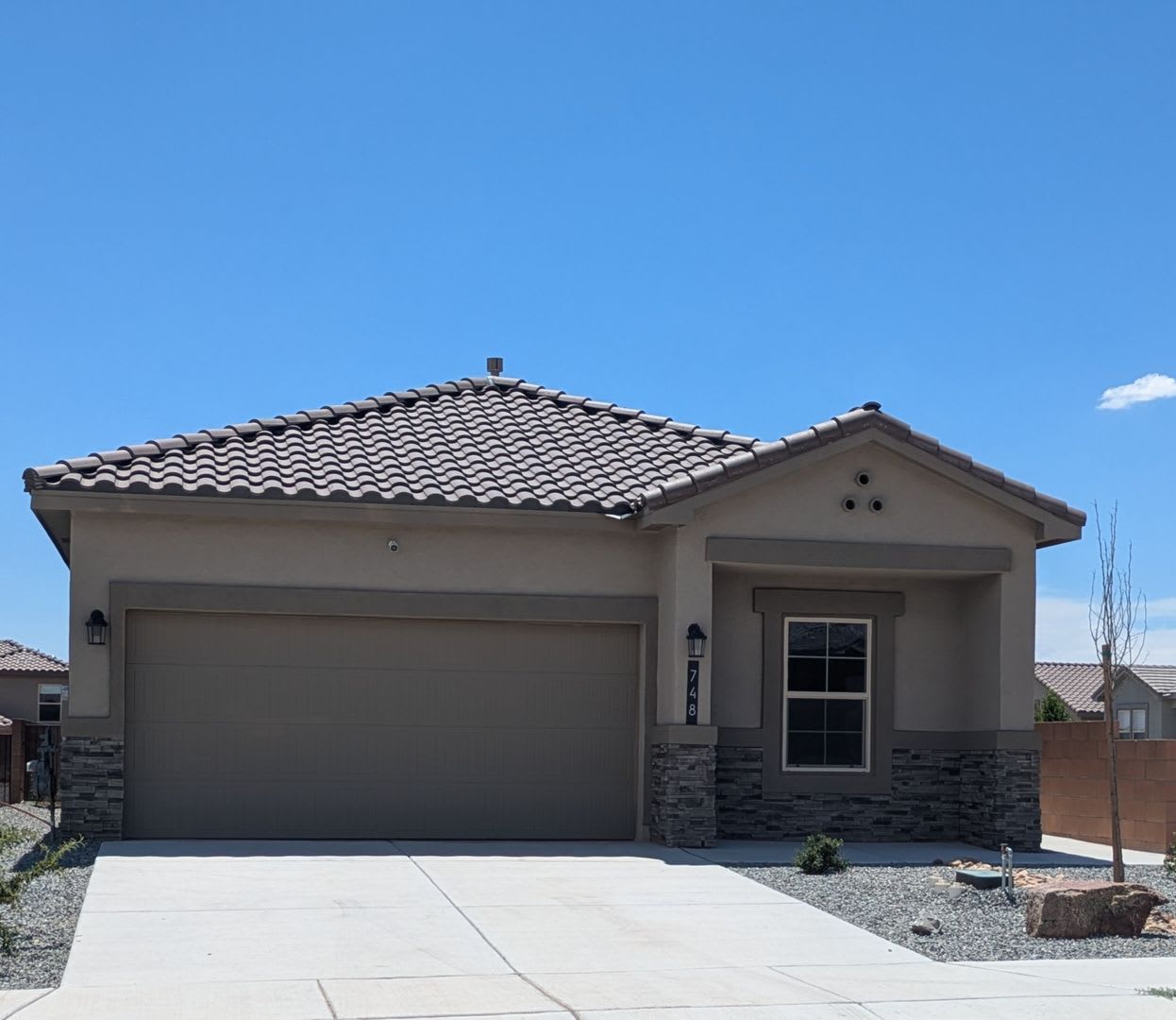 748 Amastista Loop SE – photo 1
