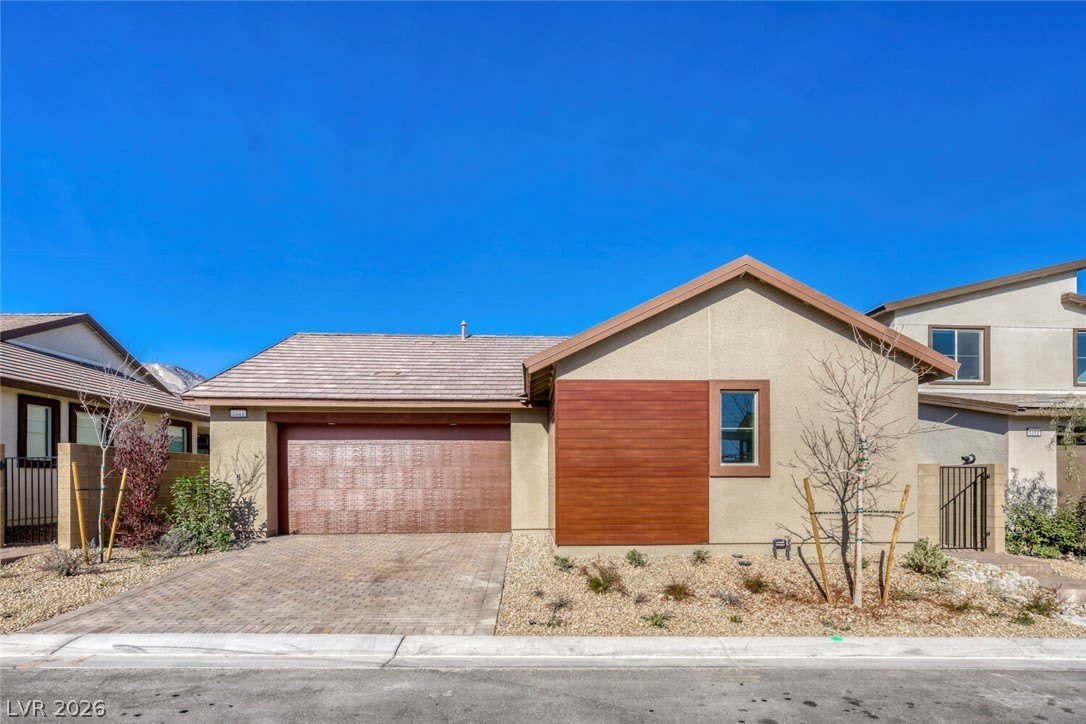 1041 Soaring Sage Avenue – photo 1 of 29