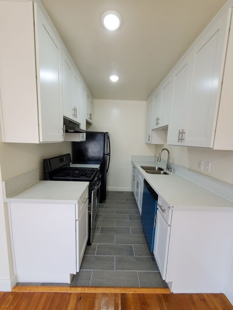 938 N. Spaulding Ave. – photo 1