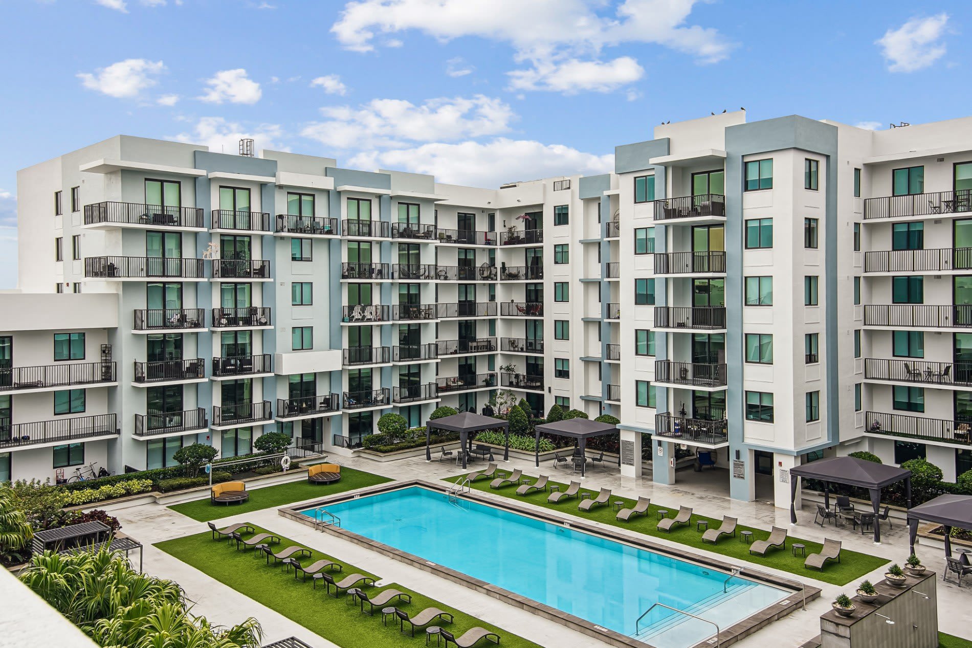 Twenty2 West – photo 1 of 41