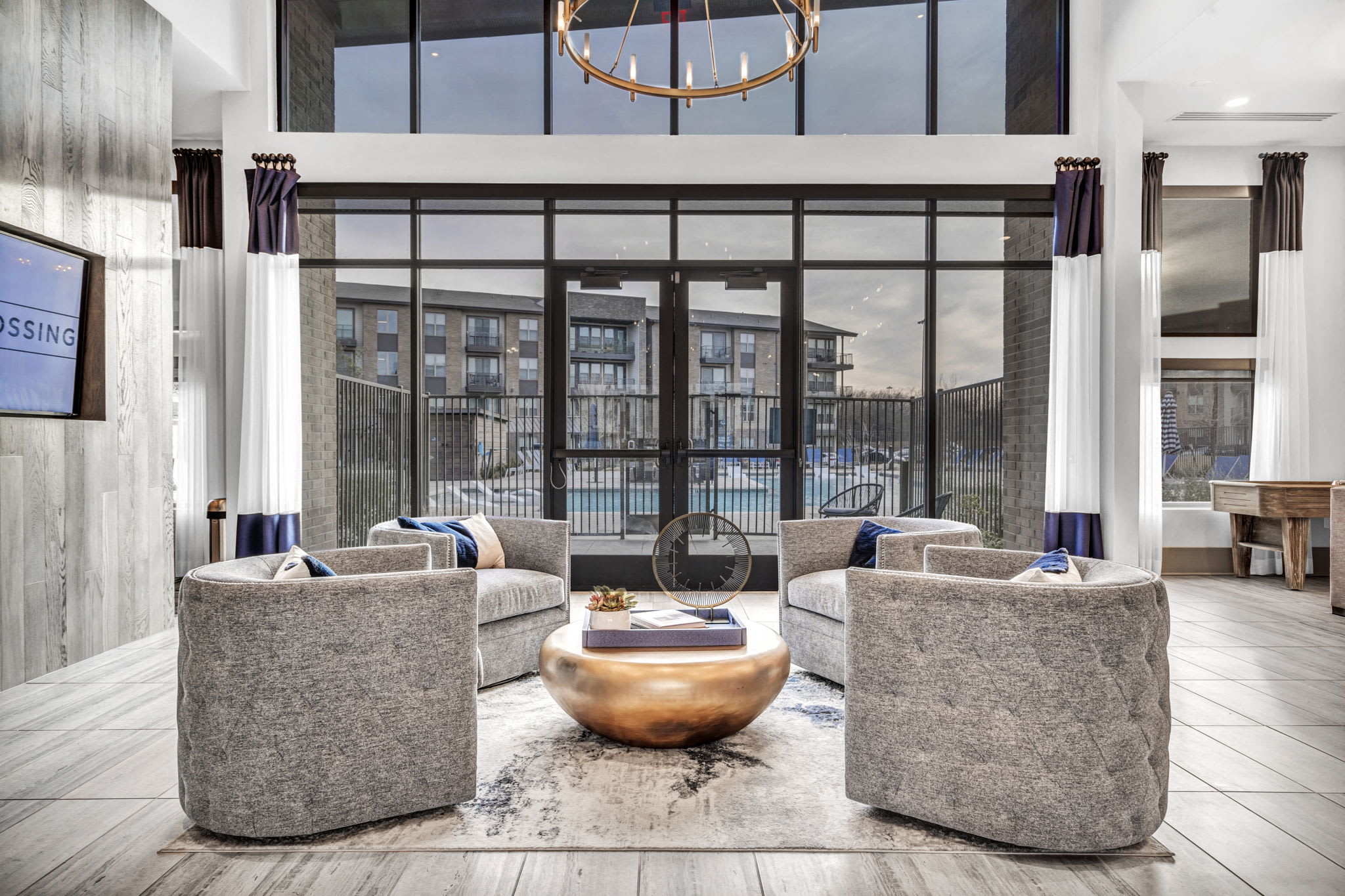 Axis Grand Crossing – photo 1 of 212