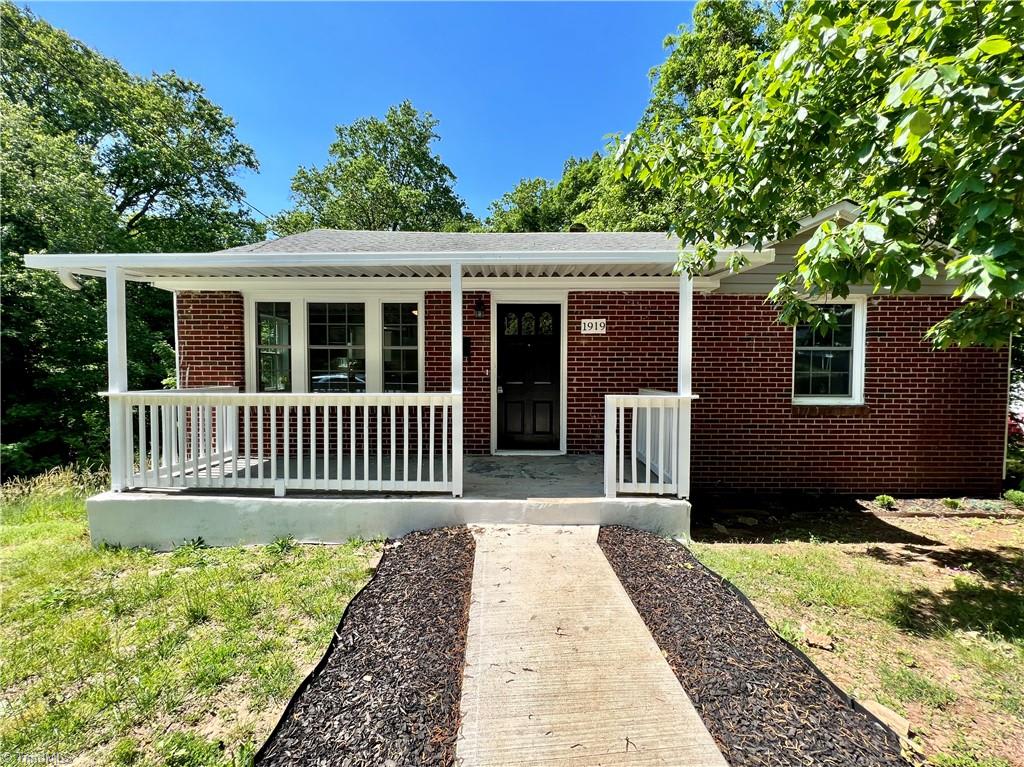 1919 Maryland Avenue – photo 1
