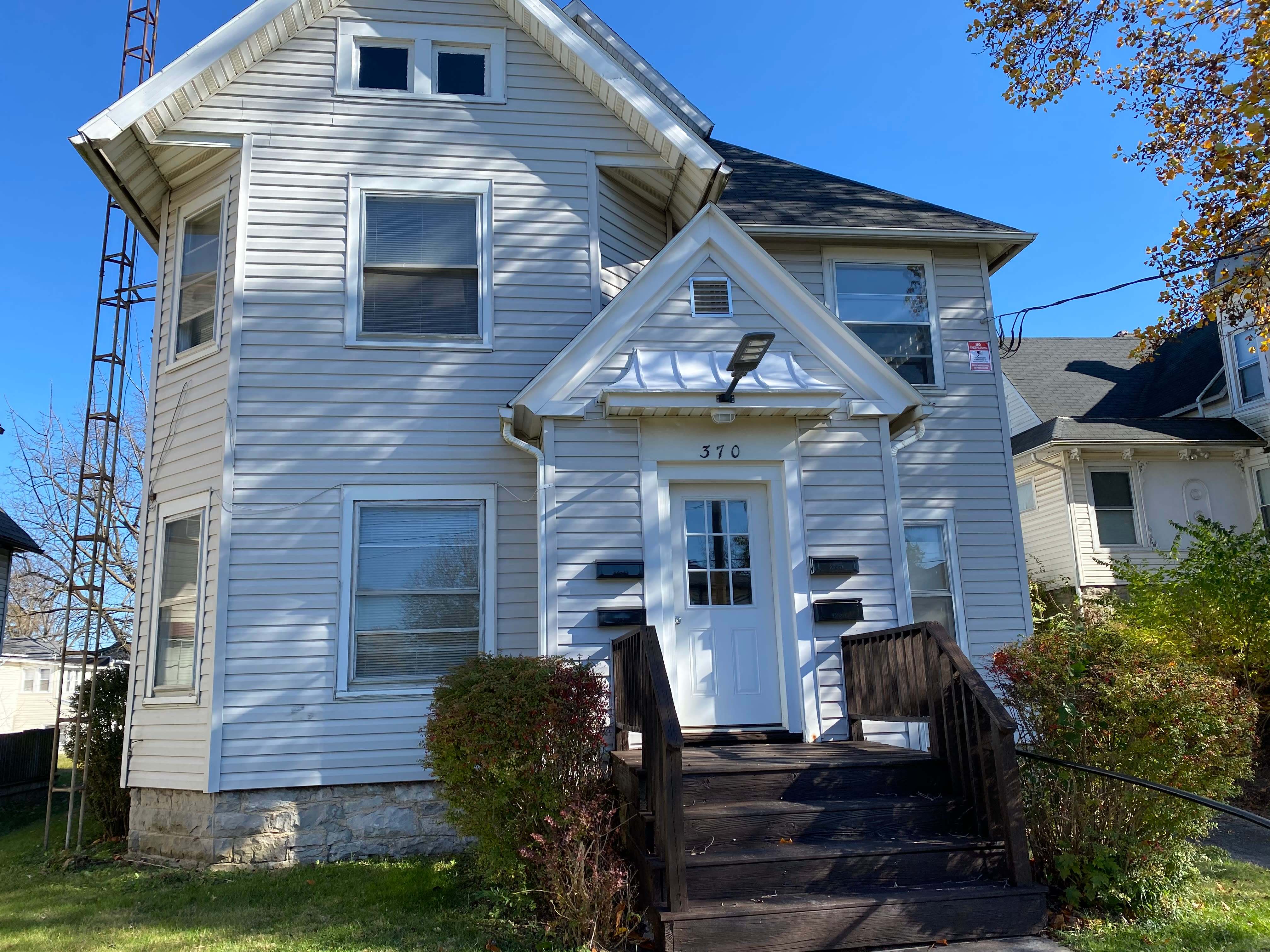 370 S State St – photo 1 of 111