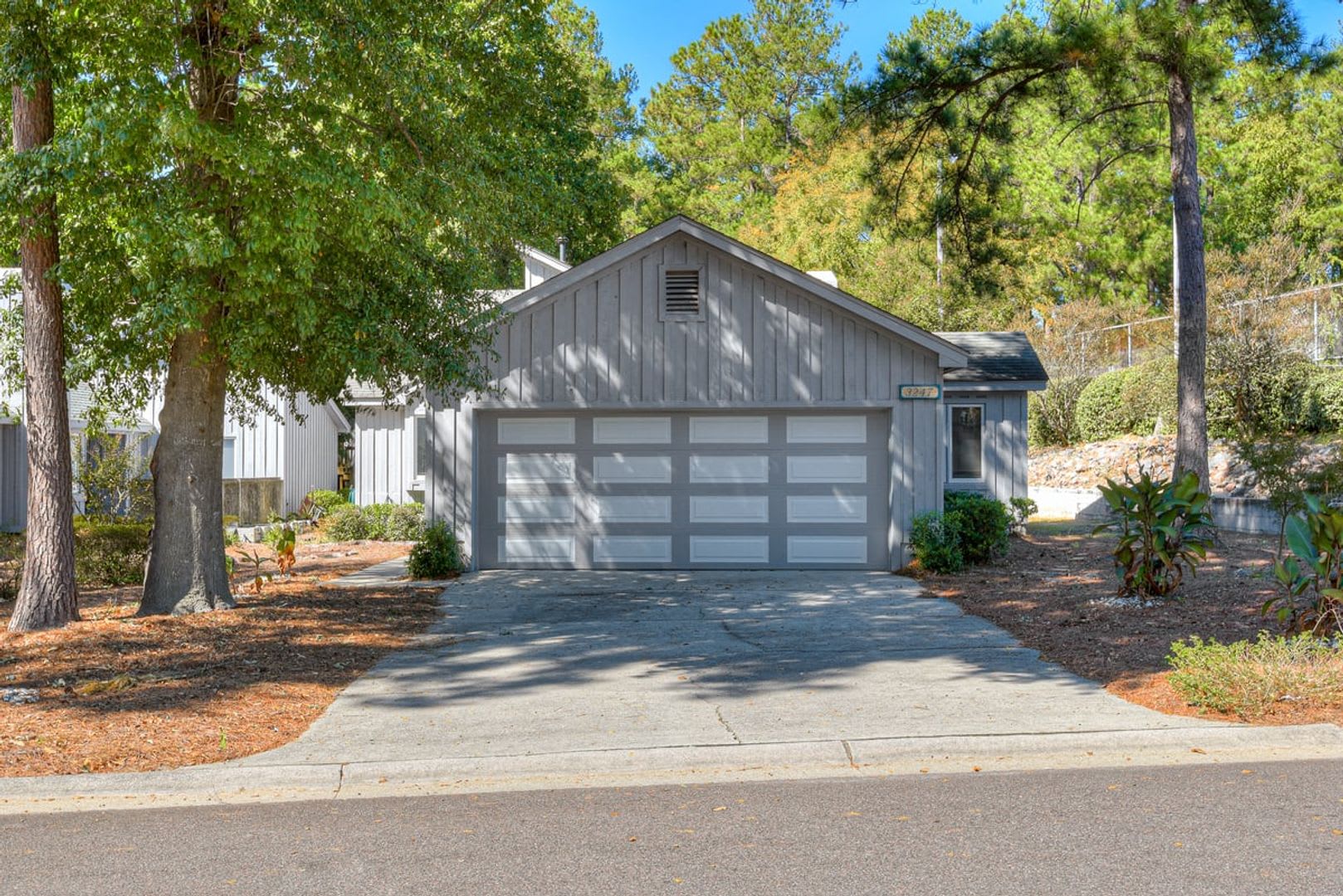 FULLY FURNISHED, 3247 Summerchase Circle – photo 1