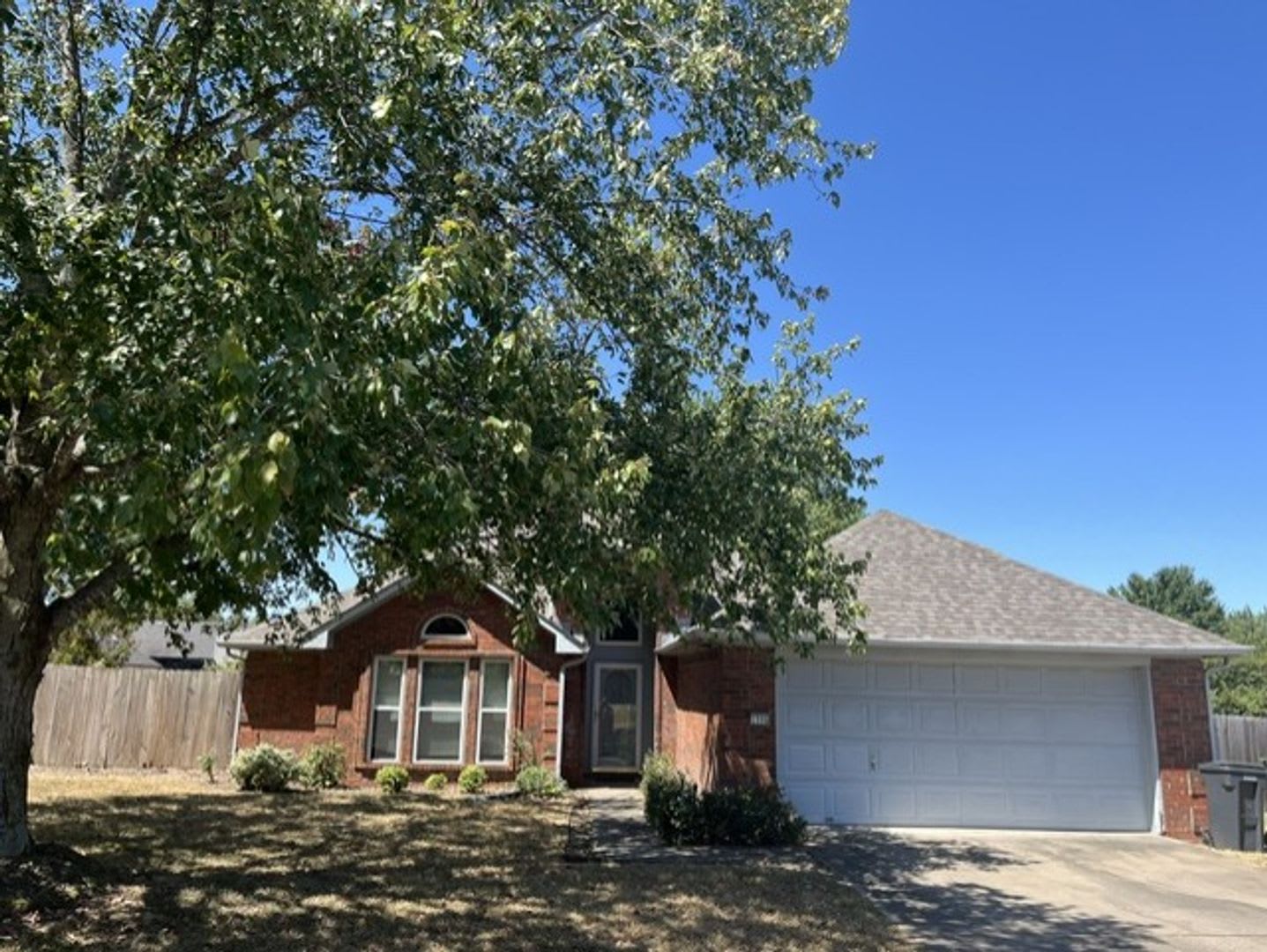 Beautiful 3 Bedroom in Whispering Timbers! – photo 1