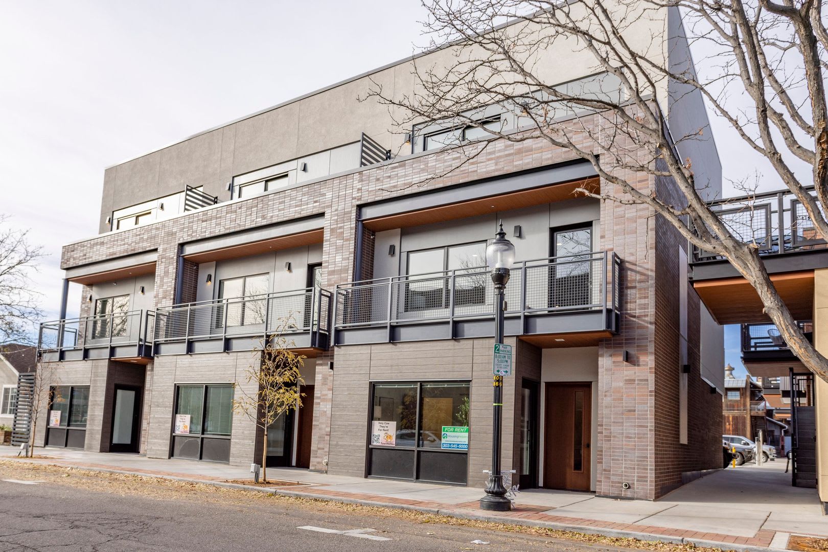 Stunning 3-Story Townhome in Oldtown Louisville – photo 1