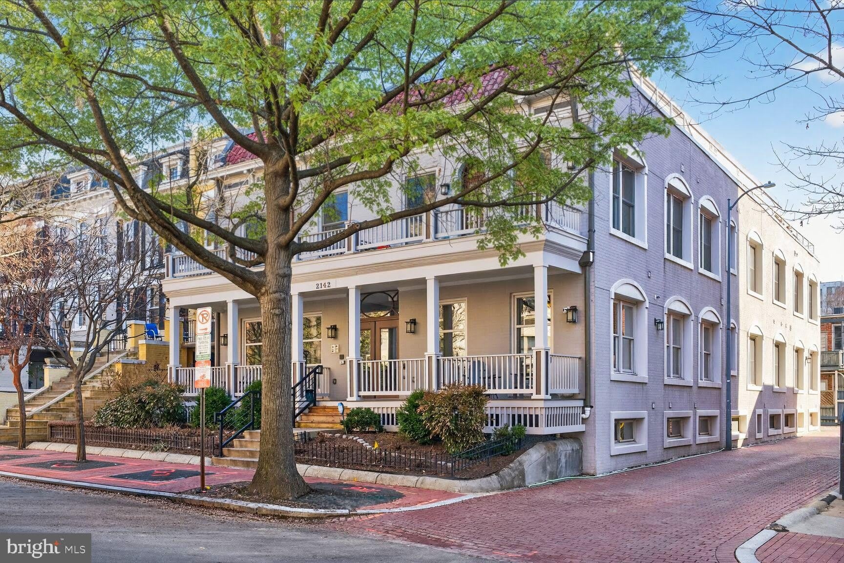 2142 O Street NW – photo 1