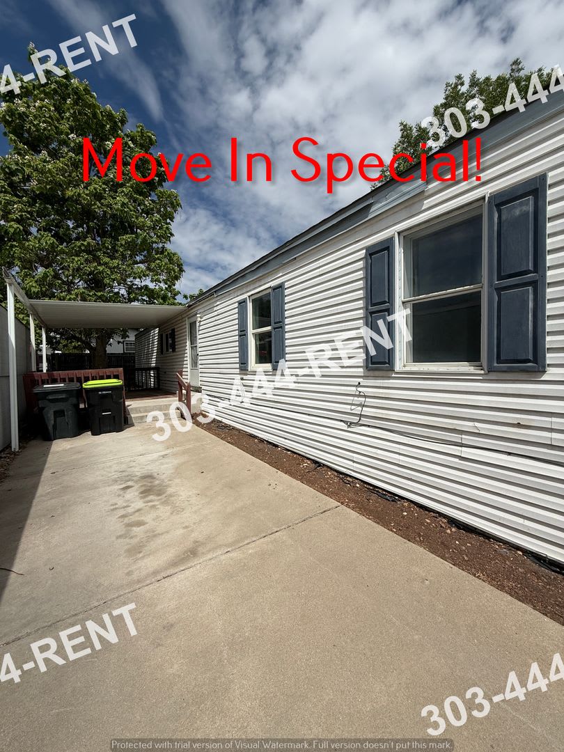 1St Month Free 3 Bedroom 2 Bathroom In Thornton S Riverdale Farms Subdivision – photo 1 of 11