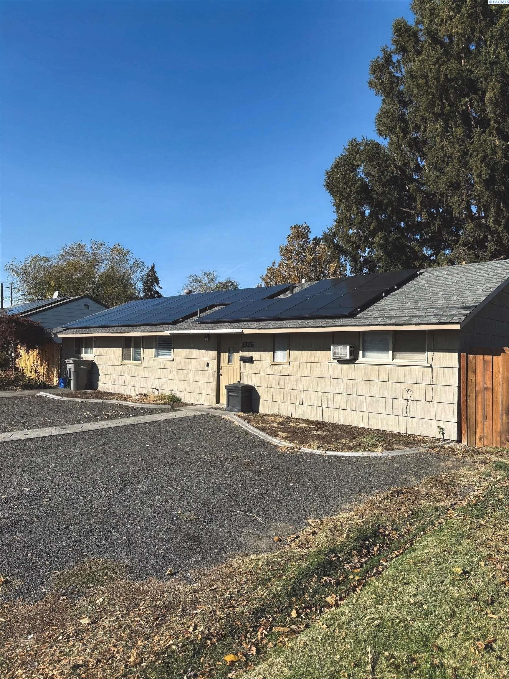 1326 W 4th Ave – photo 1