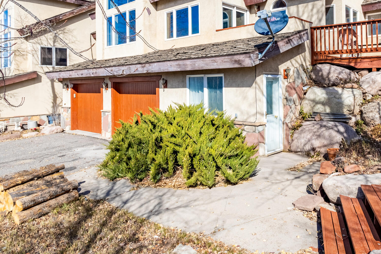11 Hackamore Road – photo 1 of 13